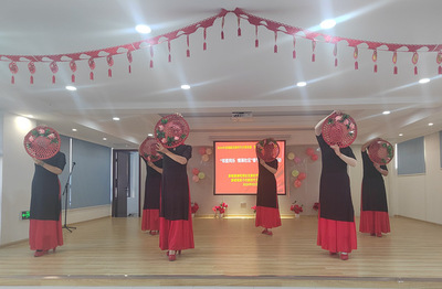 邻里同乐 情满社区——新城镇澜和湾社区成功举办春节文艺汇演